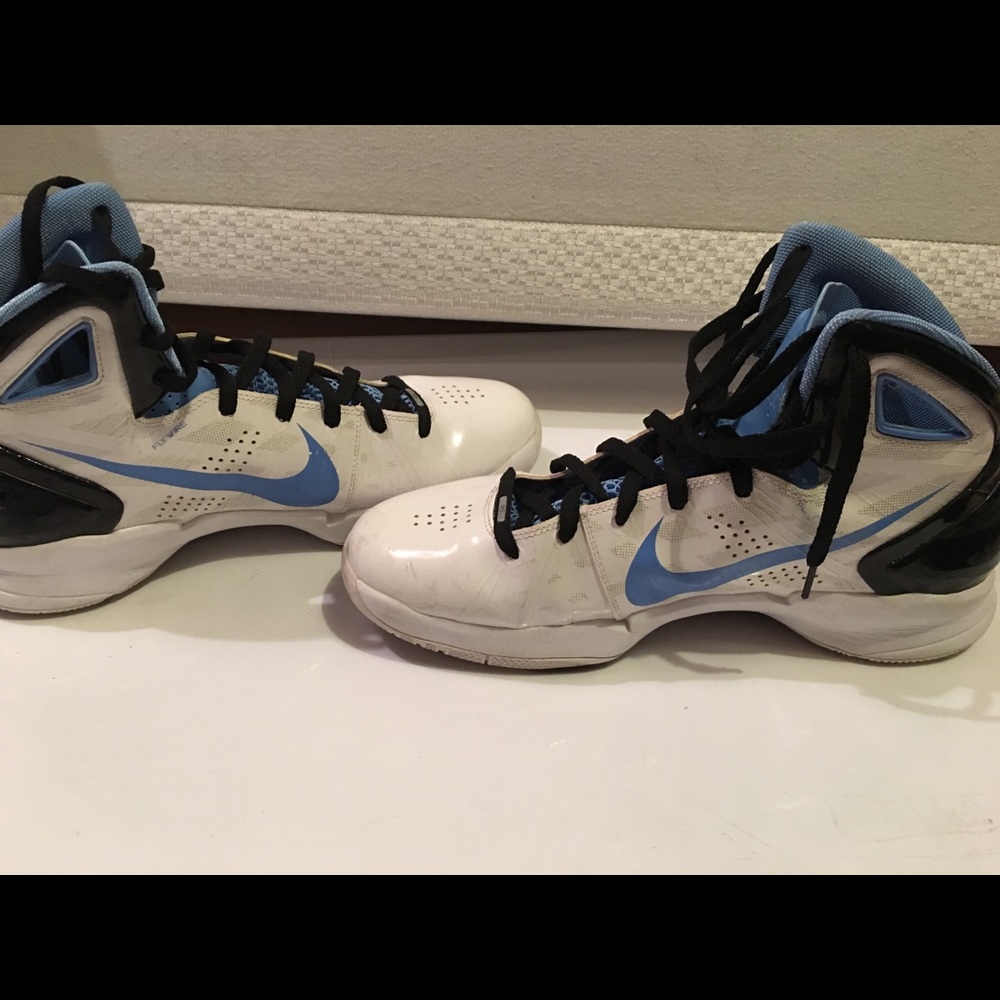 Nike ID Hyperdunk - Picture 3 of 6